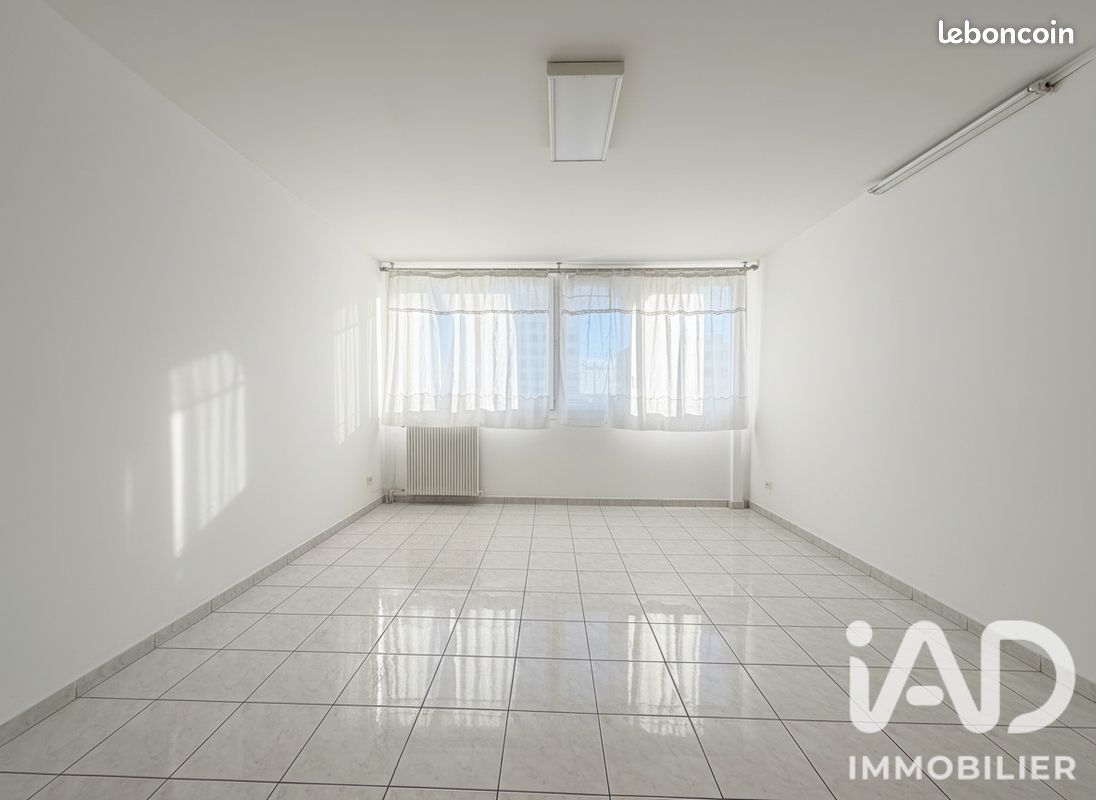 Appartement 3 pièces 71 m² · à Paris · 71 m² · 422 000 €