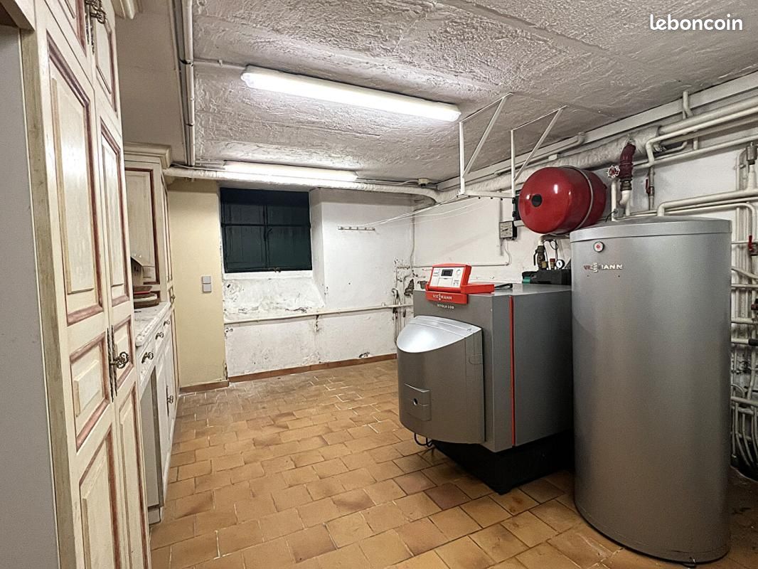 Local 496 m² (image 15)
