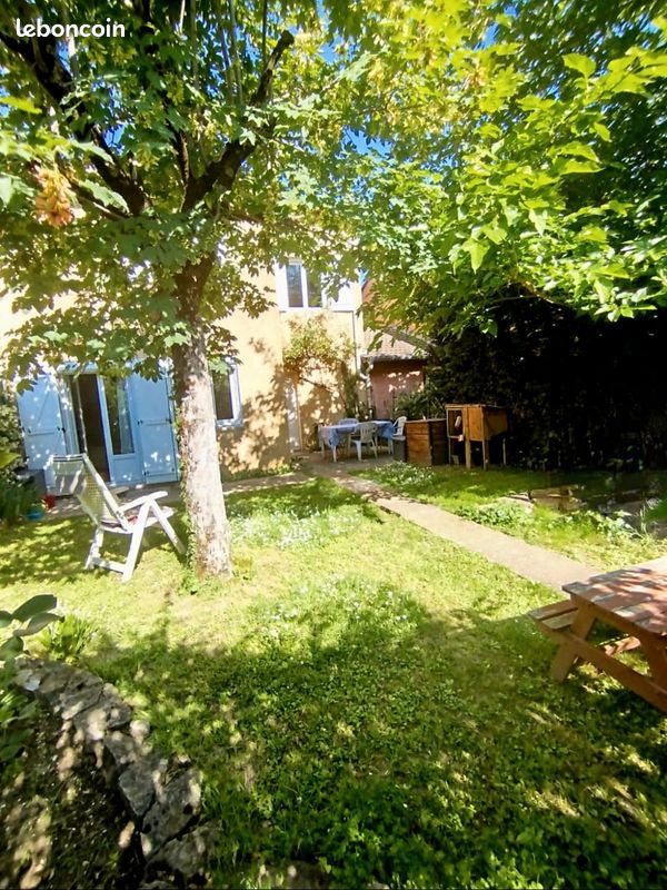 Maison 5 pièces 120 m² · à Oullins-Pierre-Bénite · 120 m² · 330 000 €