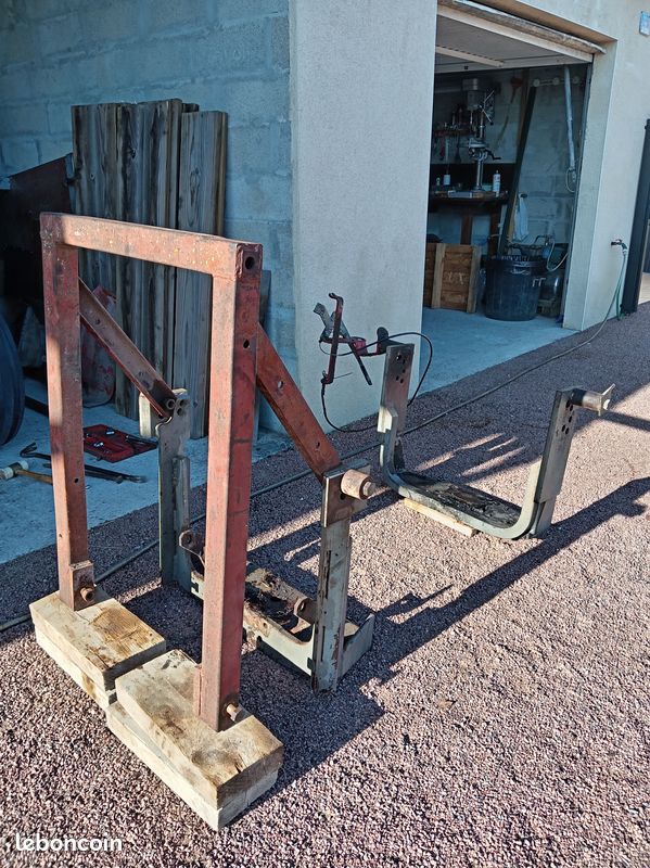 Bâti de fourche Faucheux pour Massey Ferguson (image 3)