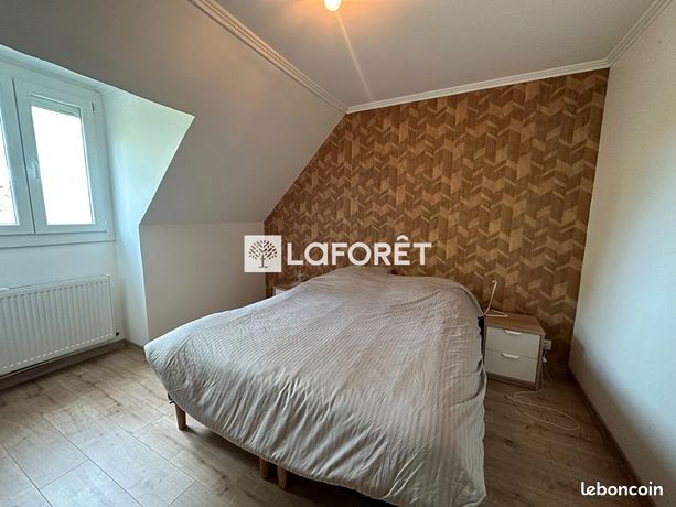 https://img.leboncoin.fr/api/v1/lbcpb1/images/00/32/c1/0032c1c84f734aca3a16f79f1ff19baaaec76e1b.jpg?rule=ad-image