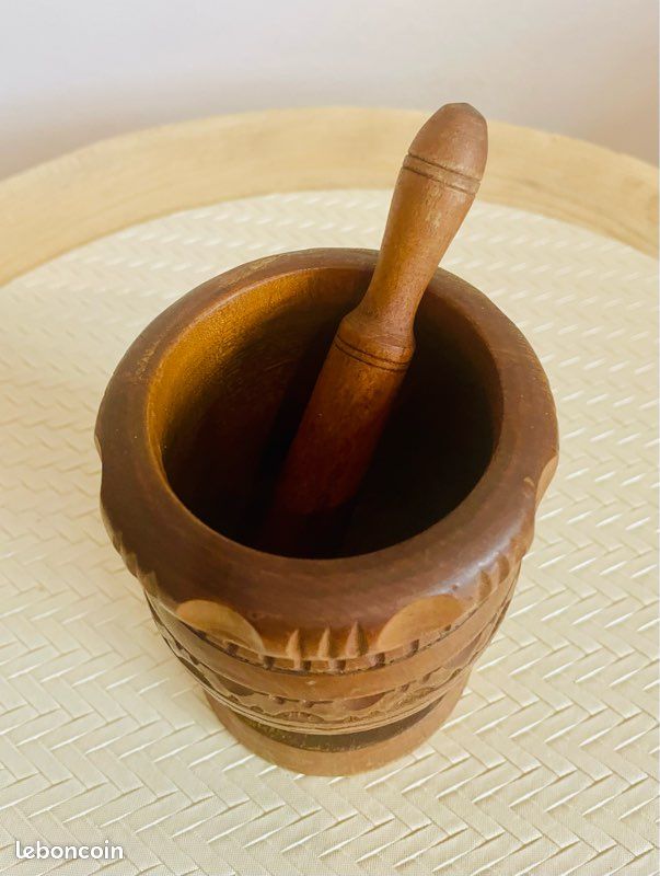Mortier en bois avec pilon – Cuisine rustique & déco authentique - Arts de la table