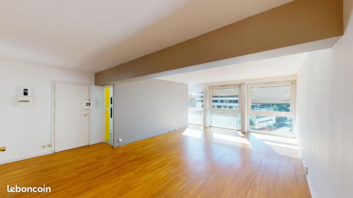 Appartement 4 pièces 95 m² · à Saint-Étienne · 95 m² · 105 000 €
