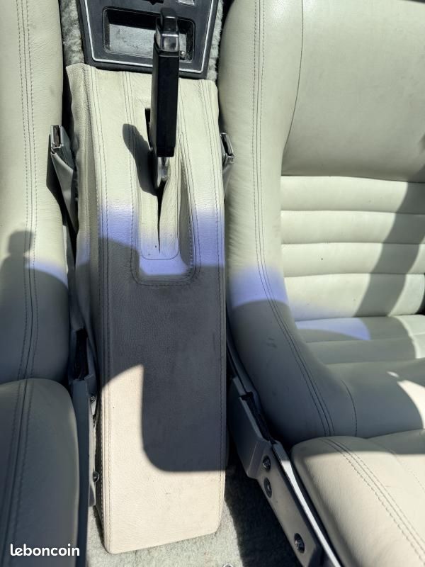 Chevrolet Corvette C3 Cross-Fire-Injection ( Dossier Complet d'entretien) (image 11)
