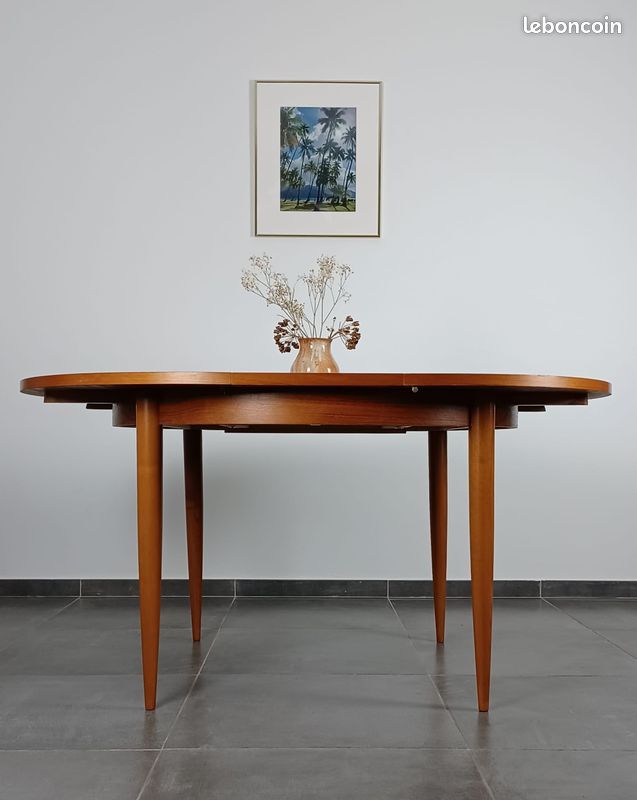 Table ronde scandinave + 6 chaises vintage (image 3)