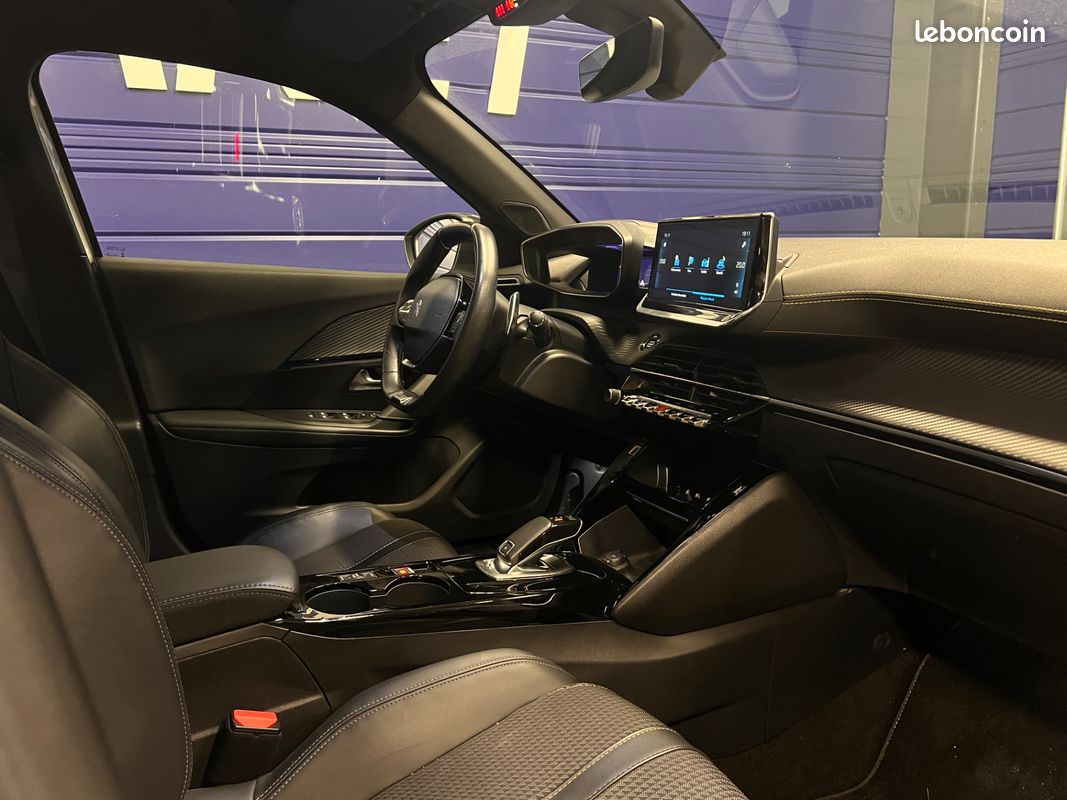 PEUGEOT 2008 155ch GT PACK - Entretien fait - Suivi complet - Boite Auto - 2021 - Garantie 6 mois (image 14)