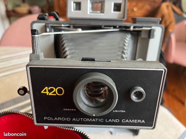 Polaroid 420 Film Polaroid 420 Land Camera – New Wave Pool