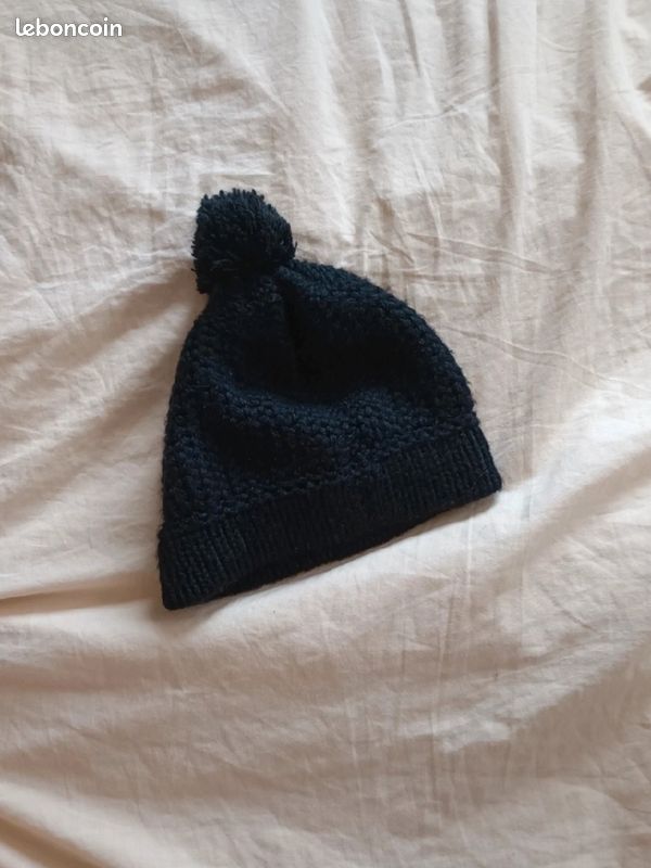 Bonnet Noir en Laine (image 2)