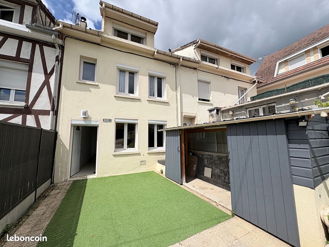 Maison 4 pièces 75 m² · à Oissel-sur-Seine · 75 m² · 140 000 €