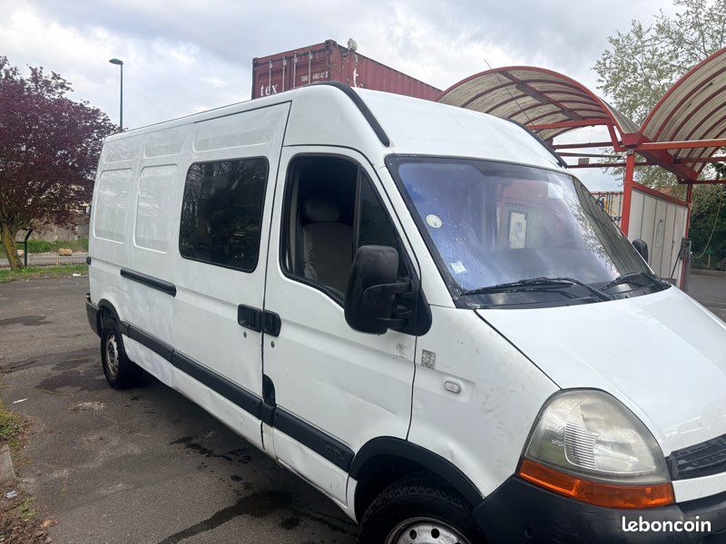 Location Renault 15m3 - Services de déménagement