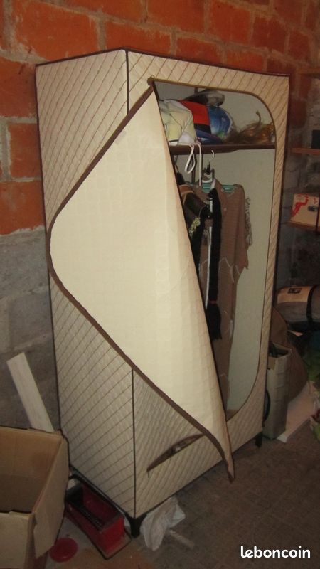 Penderie (image 1)