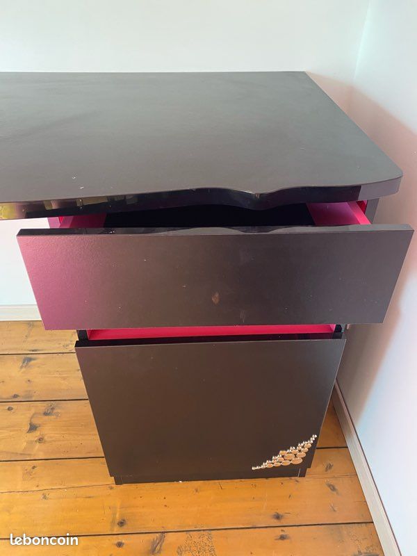 Bureau (image 5)