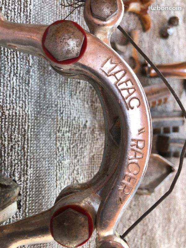 Freins en porte-à-faux vintage MAFAC Criterium neufs dans