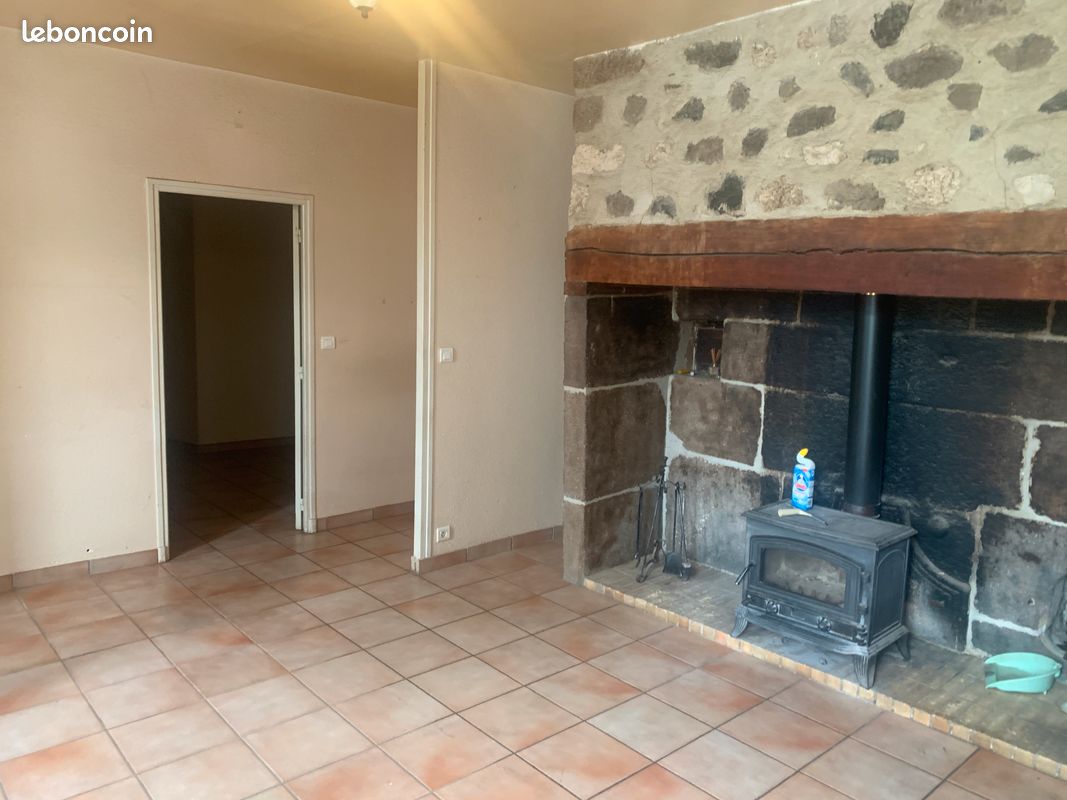 Belle Maison divisée à Mur de barrez (image 8)
