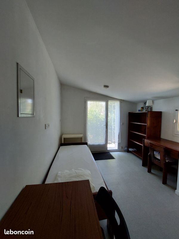 Appartement 1 pièce 15 m² · à Chambéry · 15 m² · 400 €