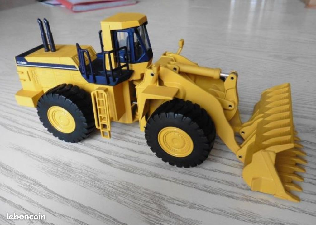 Chargeuse sur pneus Komatsu WA600 - Joal moulé sous pression à l'échelle 1:50 - France