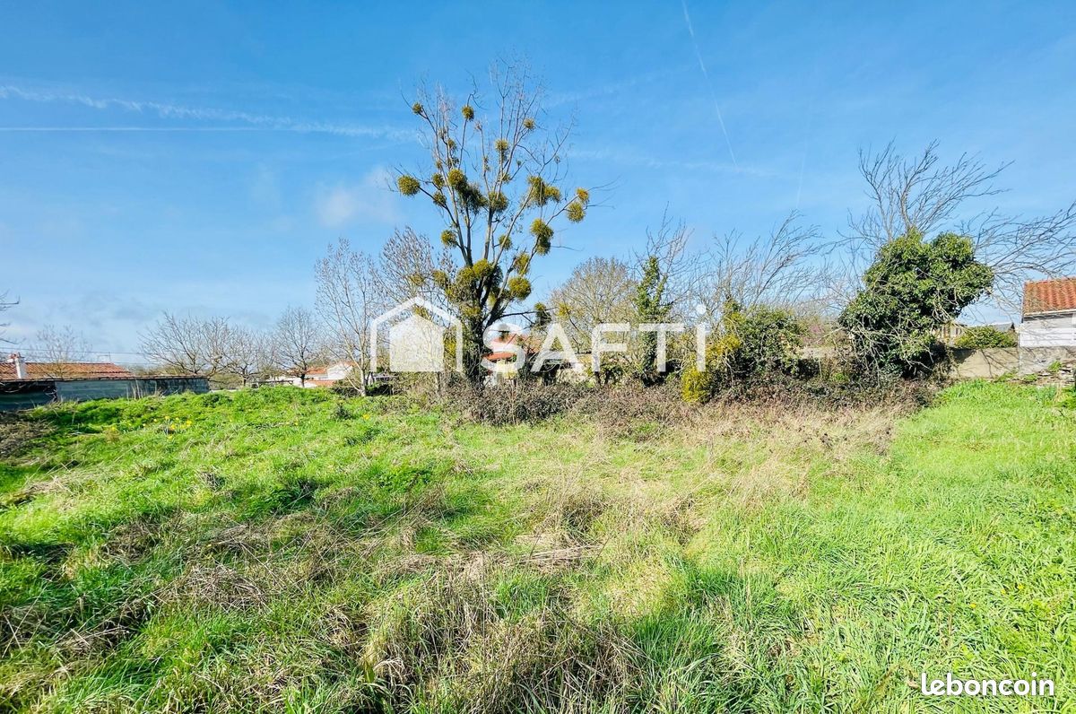 Terrain 1257 m² LA BOISSIERE-SUR-EVRE (image 2)