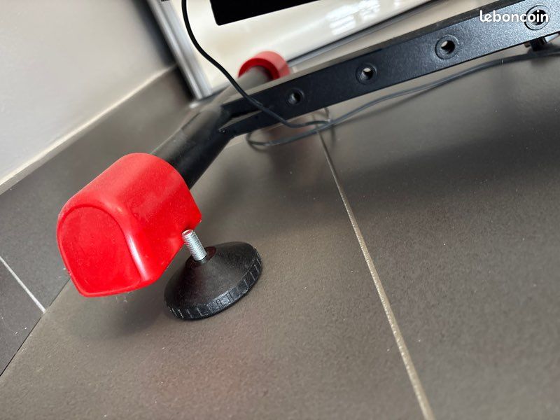 Simulateur de conduite G29 logitech avec Pedale , volant et levier de vitesse (image 8)