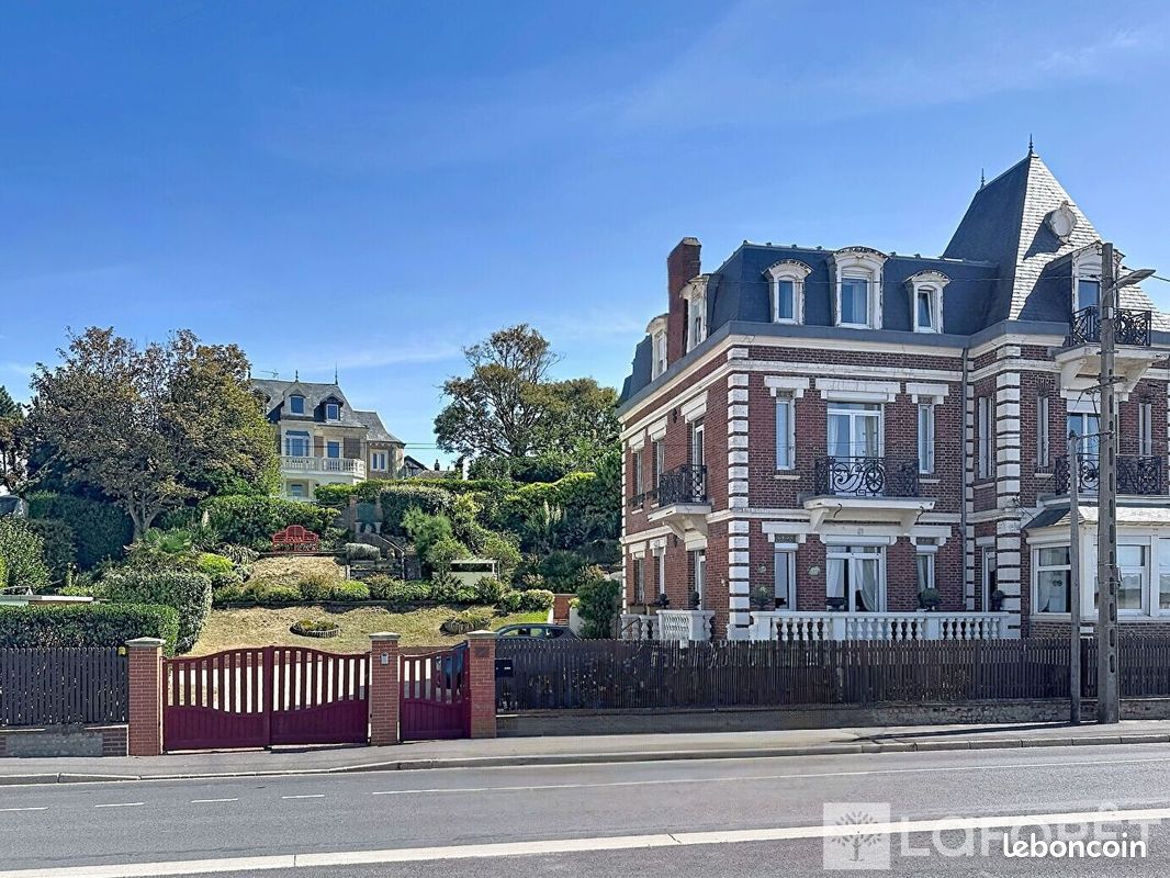 Maison 10 pièces 229 m² · à Houlgate · 229 m² · 1 490 000 €