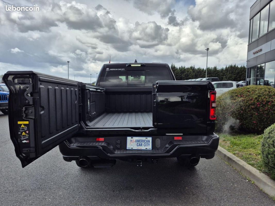 Dodge ram 1500 crew laramie sport night edition air rambox hayon multi (image 7)