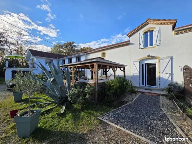 Maison 12 pièces 353 m²