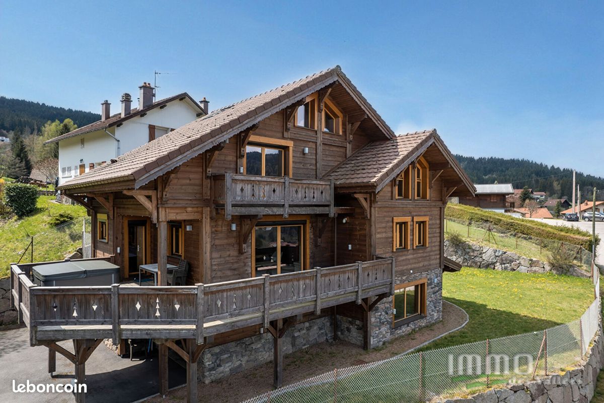 Maison 11 pièces 207 m² · à Xonrupt-Longemer · 207 m² · 880 000 €