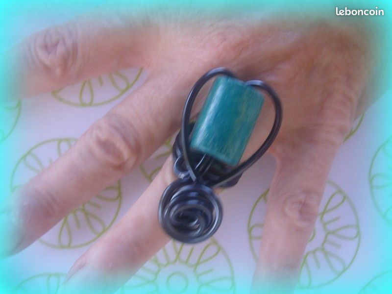 TOUT PETIT PRIX * lot 20 bijoux artisanaux neufs (image 2)