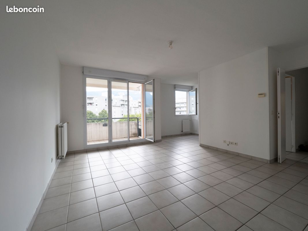 Appartement 3 pièces 64 m² · à Grenoble · 64 m² · 1 035 €