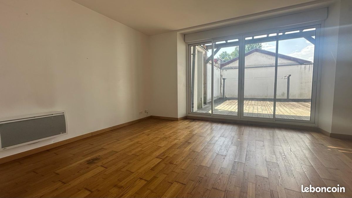 Appartement 2 pièces 49 m² · à Saint-Palais · 49 m² · 560 €