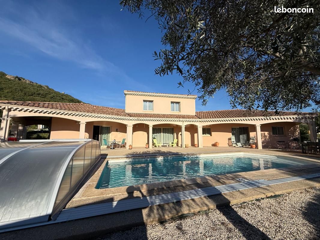 Maison 6 pièces 210 m² · à Roynac · 210 m² · 590 000 €