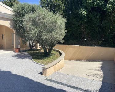 Maison 1 249 000 € - 240 m²