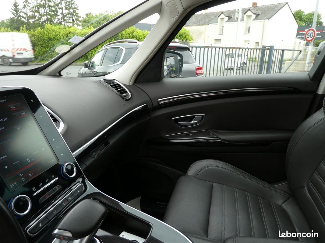 Renault ESPACE V 1.6 DCI 160CH ENERGY INTENS EDC (image 23)