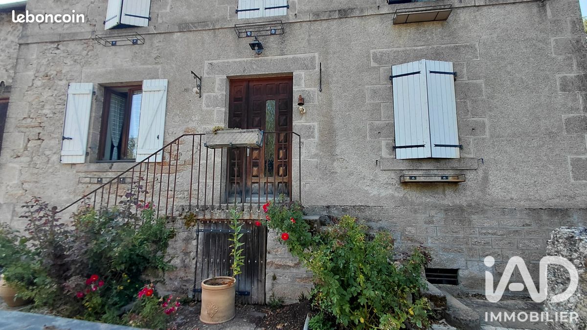 Maison 9 pièces 226 m² · à Bersac-sur-Rivalier · 226 m² · 197 900 €