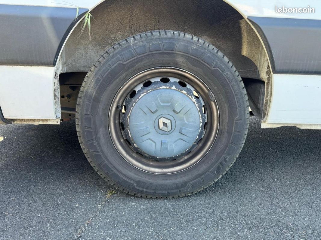 RENAULT MASTER Grand Confort F3500 L2H2 2.3 Energy dCi - 170 III FOURGON Traction PHASE 2 Garantie 6 mois (image 23)