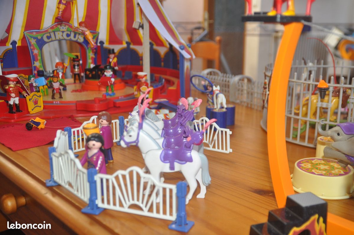 Playmobil le cirque + les fauves + les chevaux + les chiens + les acrobates (image 3)
