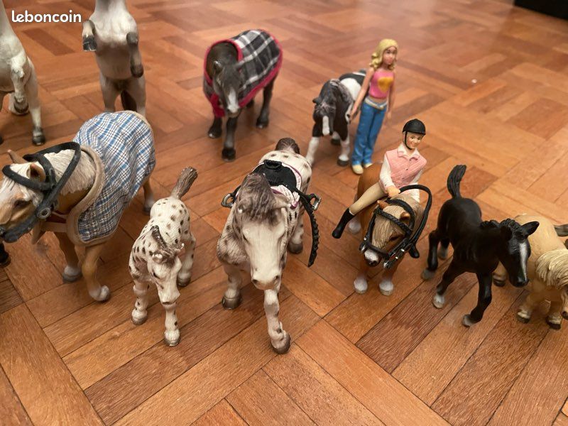 Lot de 18 chevaux avec personnages et accessoires, Schleich (image 5)