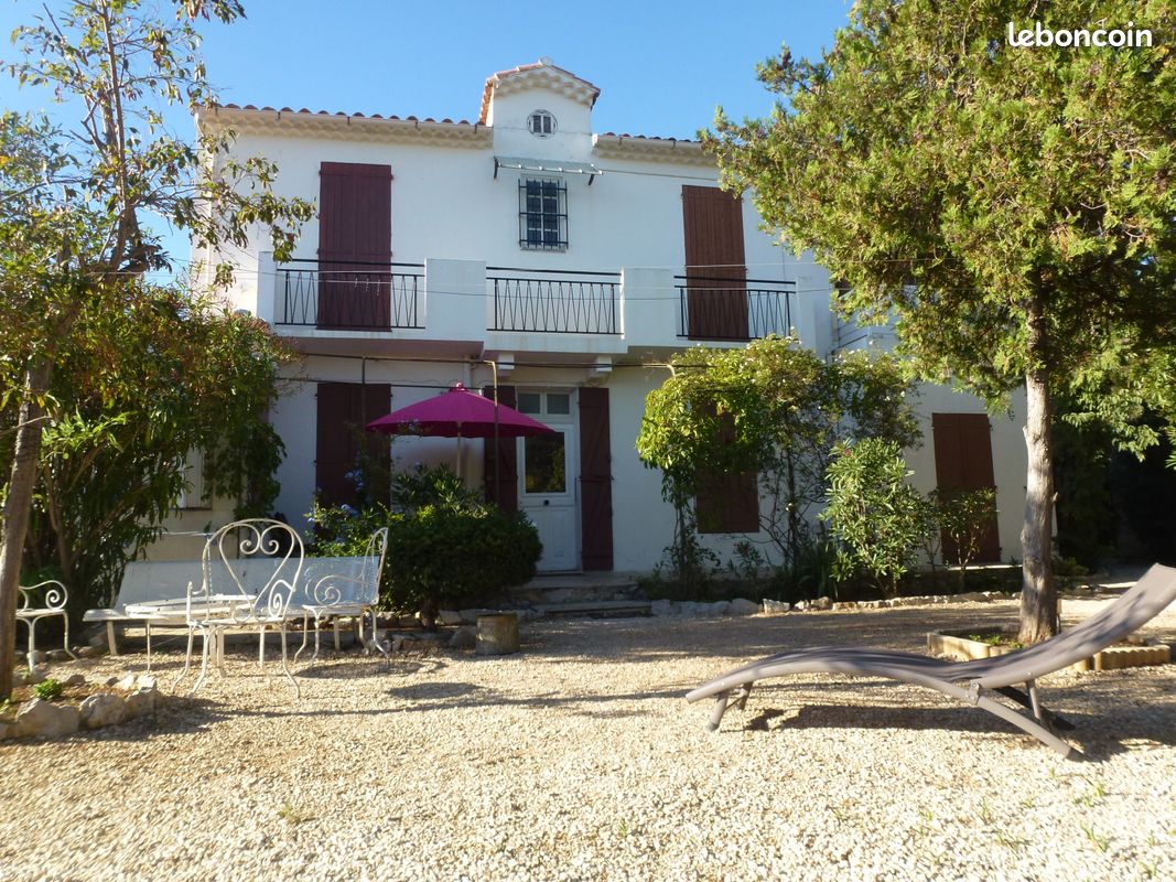 Maison 7 pièces 150 m² · à Cassis · 150 m² · 5 000 €/mois