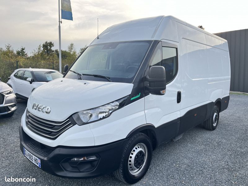 Iveco DAILY 35S FG 35S14 V9 HI-MATIC (image 2)