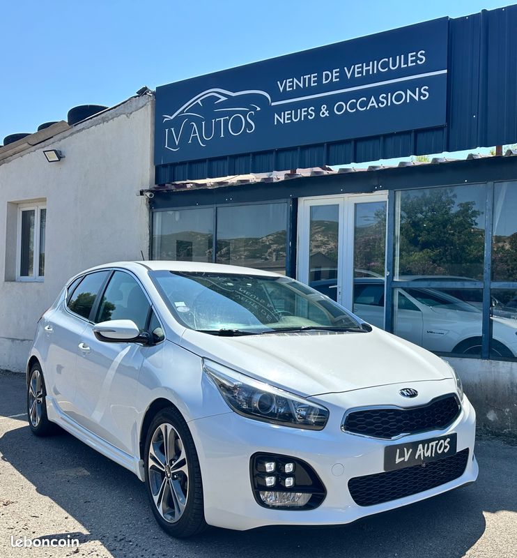Kia Cee'd 1.0 T-GDi 120ch GT LINE (image 1)