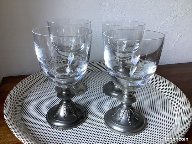 ANCIENNE AIGUIERE EN VERRE taillé MONTURE ETAIN ARGENT ? XIXème