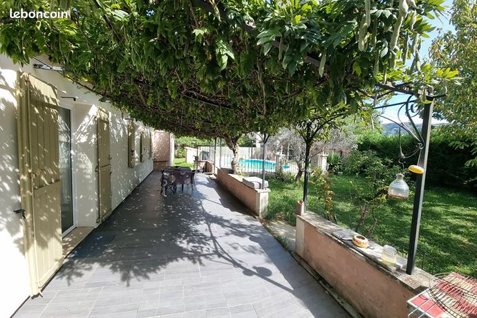 Villa 6 pièces 140 m²