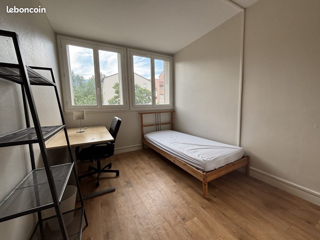 Appartement 5 pièces 80 m² · à Grenoble · 80 m² · 182 000 €