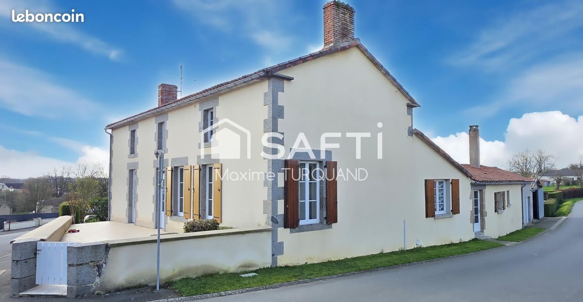 Maison 7 pièces 173 m² · à La Forêt-sur-Sèvre · 173 m² · 170 000 €
