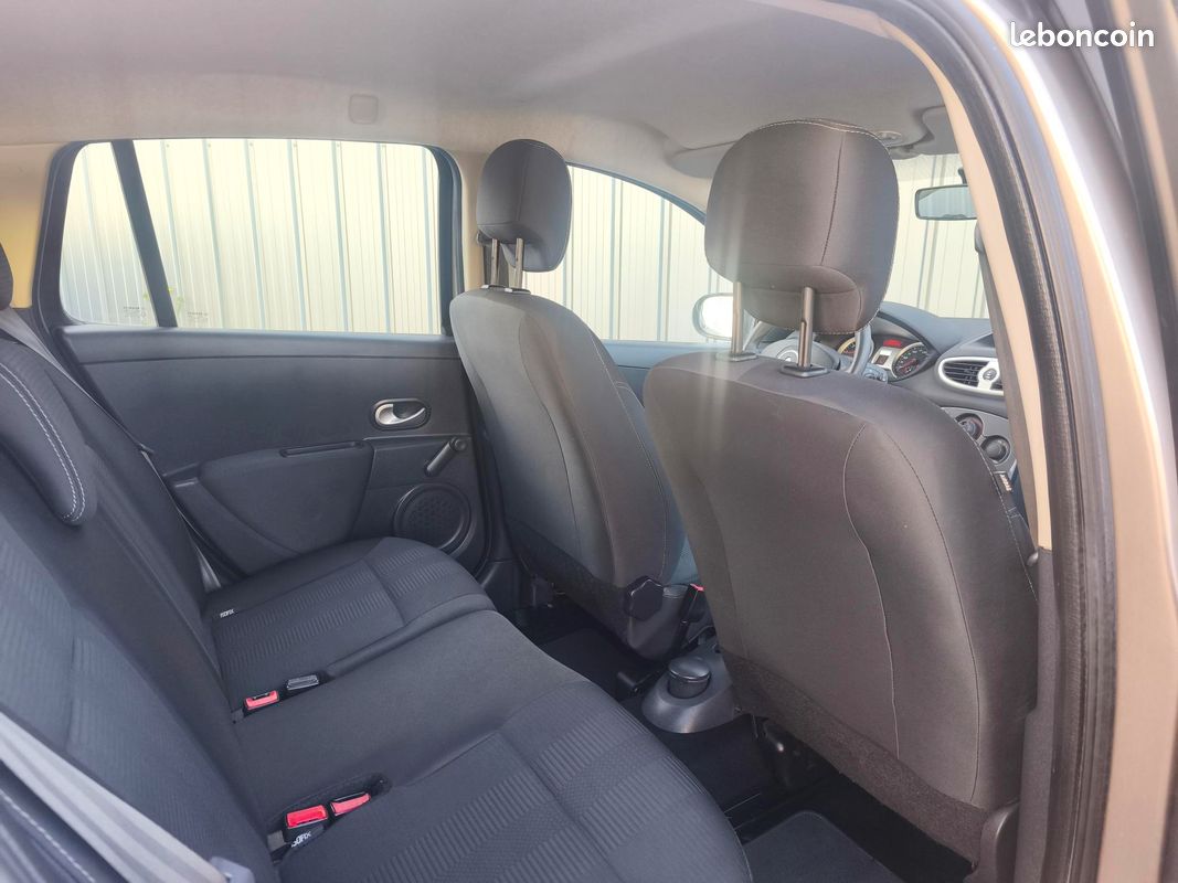 Renault CLIO 3 ESTATE 1.5 DCI 75 CH 2012 (image 5)