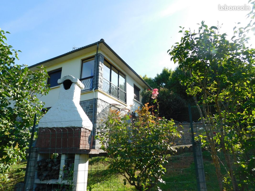 Villa à naves - Naves 19460 (image principale 1)