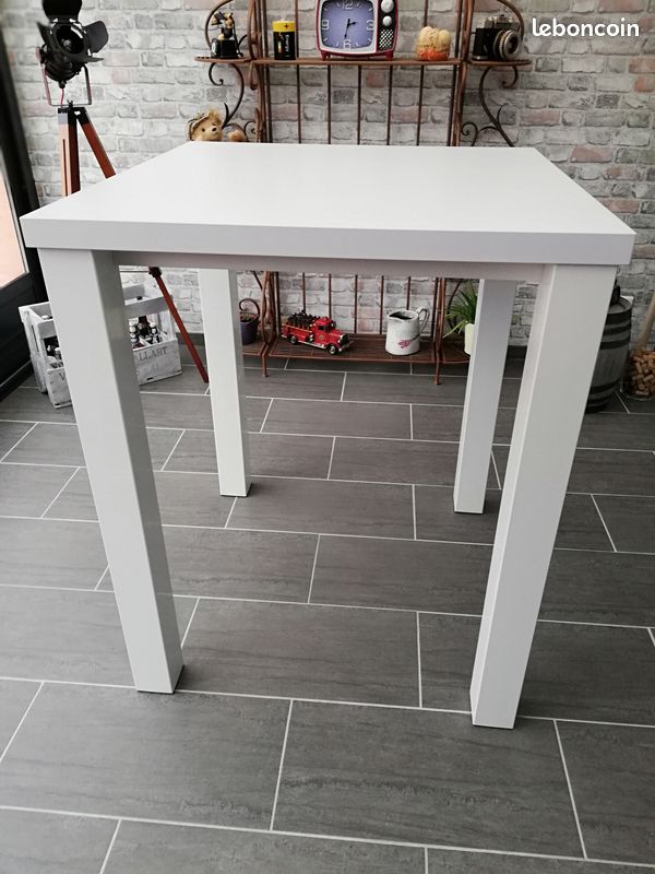 Table haute (image 1)