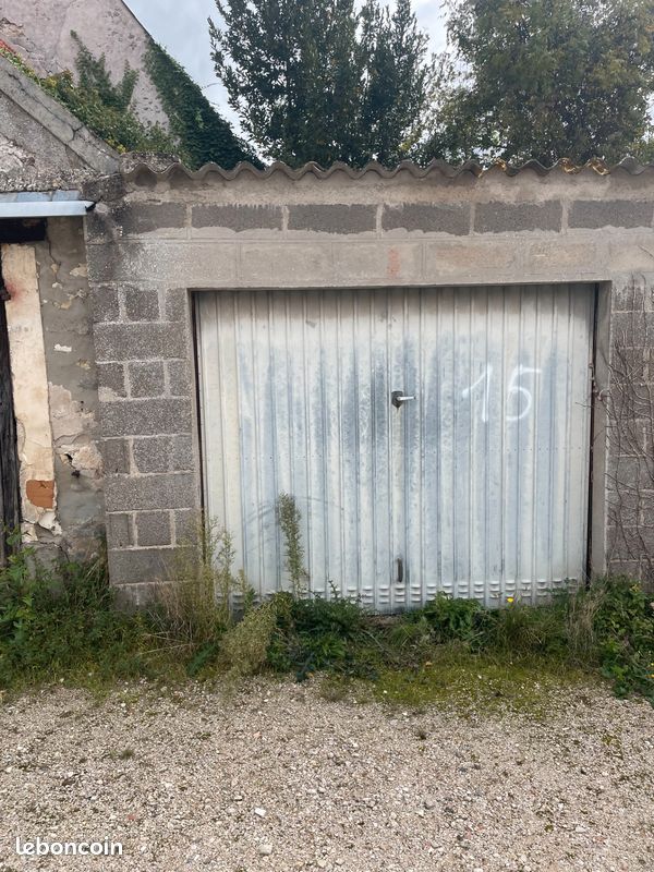 Parking 12 m² · à Étampes · 12 m² · 14 000 €