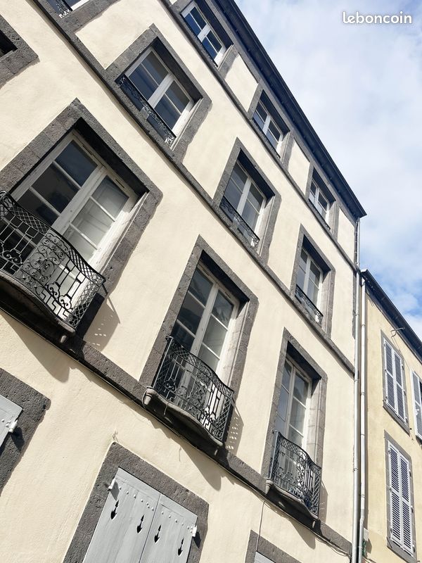 Appartement 3 pièces 66 m² · à Riom · 66 m² · 99 000 €