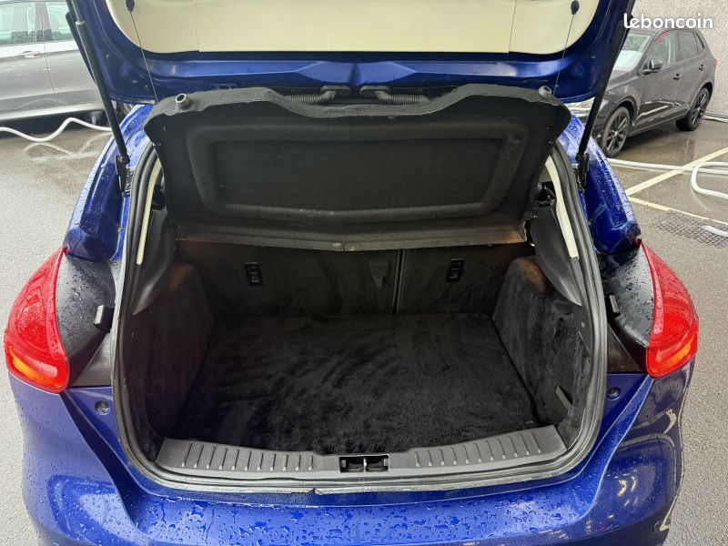 Ford FOCUS 1.0 ECOBOOST 125CH STOP&START TITANIUM (Vente a Pro ) (image 12)