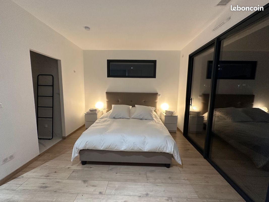 Appartement 1 pièce 30 m² · à Fréjus · 30 m² · 870 €/mois